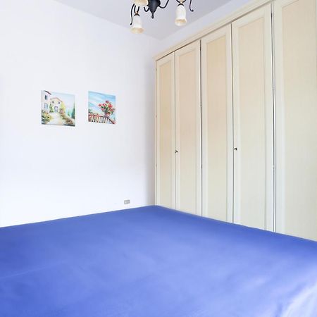 Bright Apartment Near The Sea With Parking 살레르노 외부 사진